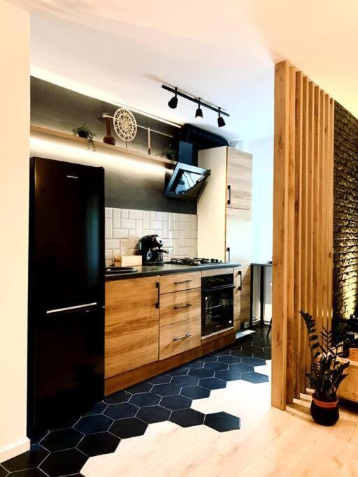 Апартаменти Heart Of The City - Modern Studio With Balcony Бухарест Екстер'єр фото